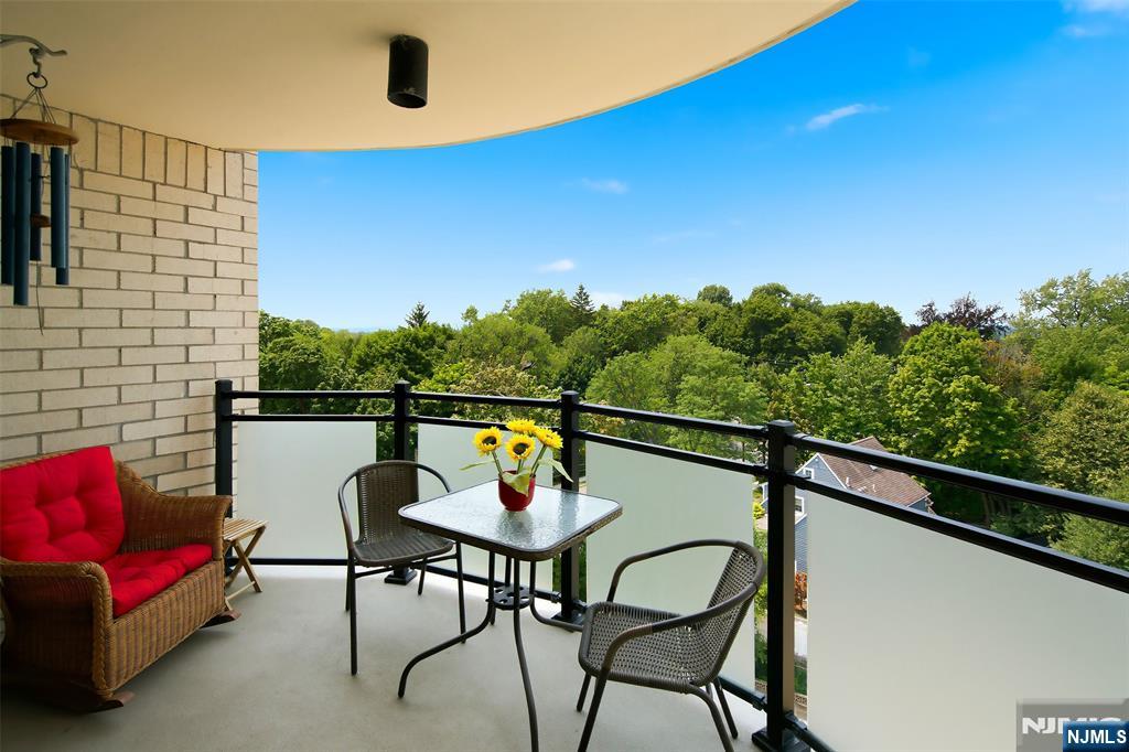 125 Prospect Avenue 8C