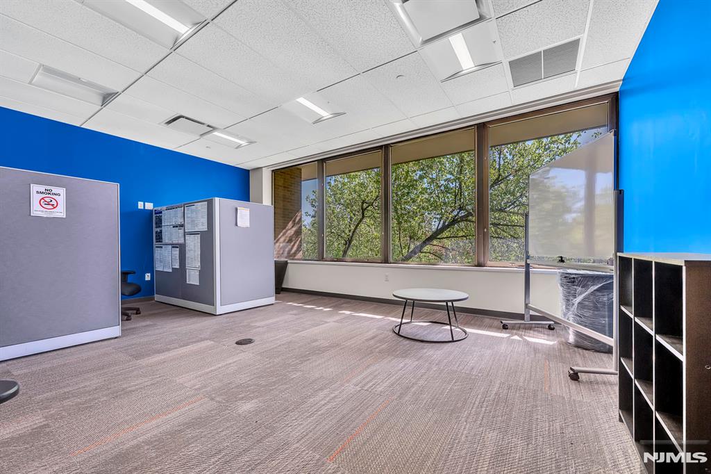 690 Kinderkamack Road 204