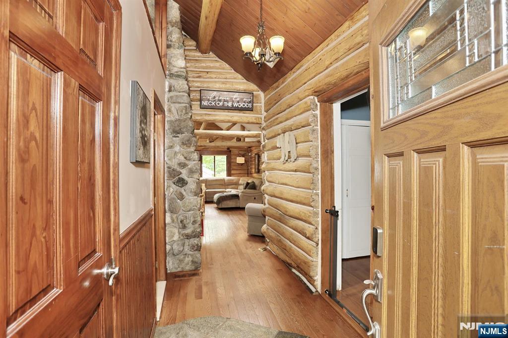 5 Longview Lane