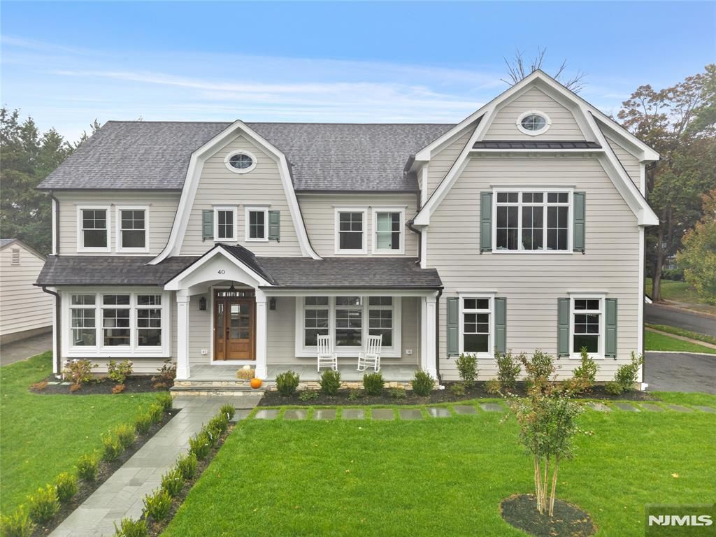 Photo of 40 Greenview Way, Montclair, NJ 07043 (MLS # 26000764)