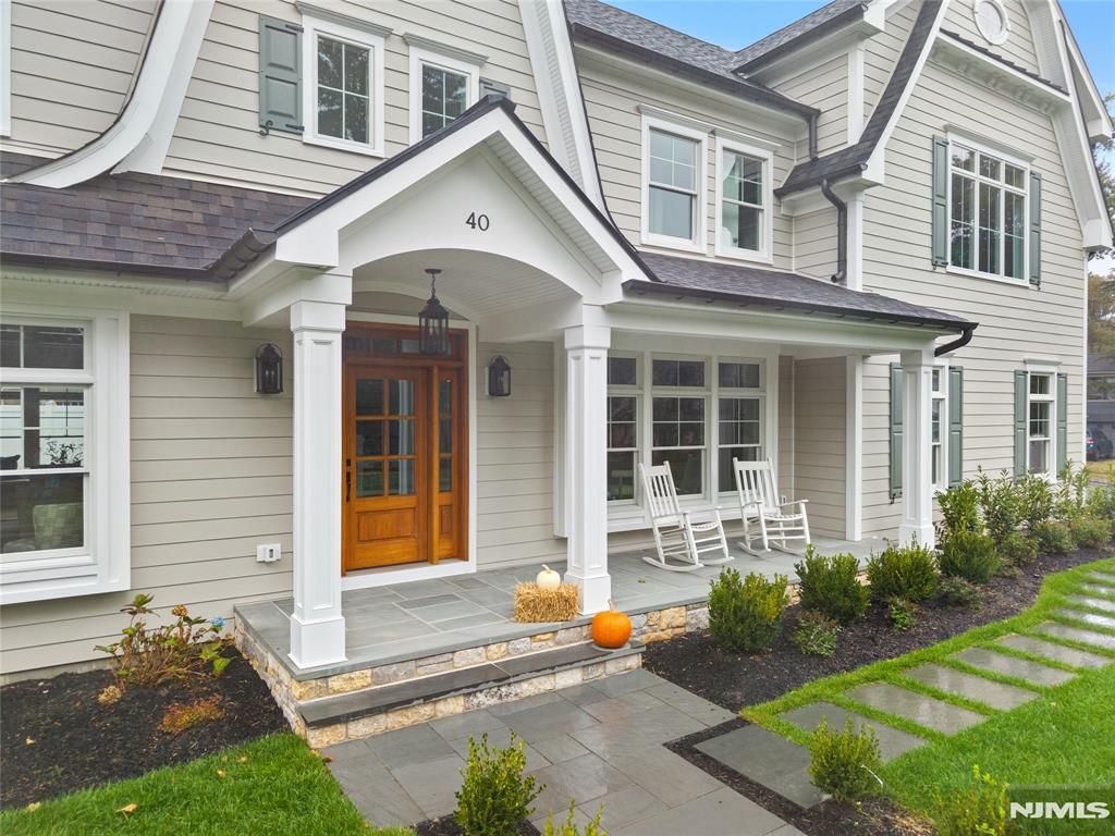 Photo of 40 Greenview Way, Montclair, NJ 07043 (MLS # 26000764)