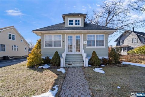 6 Center Street Pompton Lakes NJ 07442