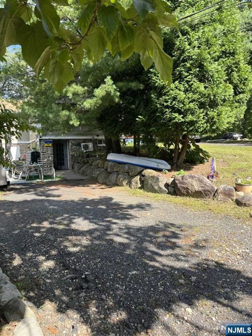 Located in the beautiful Ramapo Mountains is this 1 bedroom, 1 bath apartment. Private Parking. Lawn/snow/all utilities included. Washer/Dryer on premises and share with one other tenant. Pets considered. Owner is a licensed Real Estate broker.