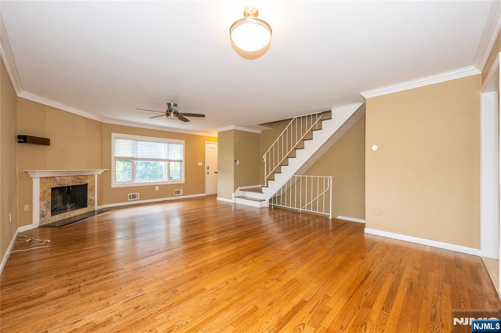 575 Grove Street G6