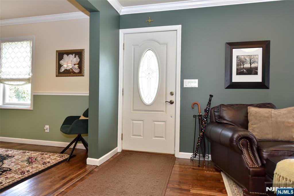 15 Pleasant Avenue