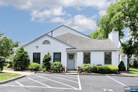 Photo of 73 Konight Court, Mahwah, NJ 07430 (MLS # 26028372)
