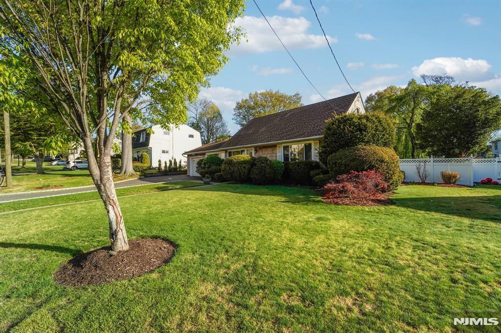 Photo of 203 Lawrence Drive, Paramus, NJ 07652 (MLS # 26015052)