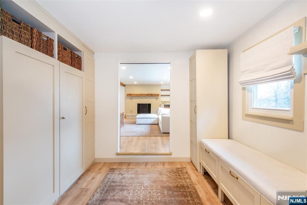 Photo of 278 French Hill Road, Wayne, NJ 07470 (MLS # 26010031)