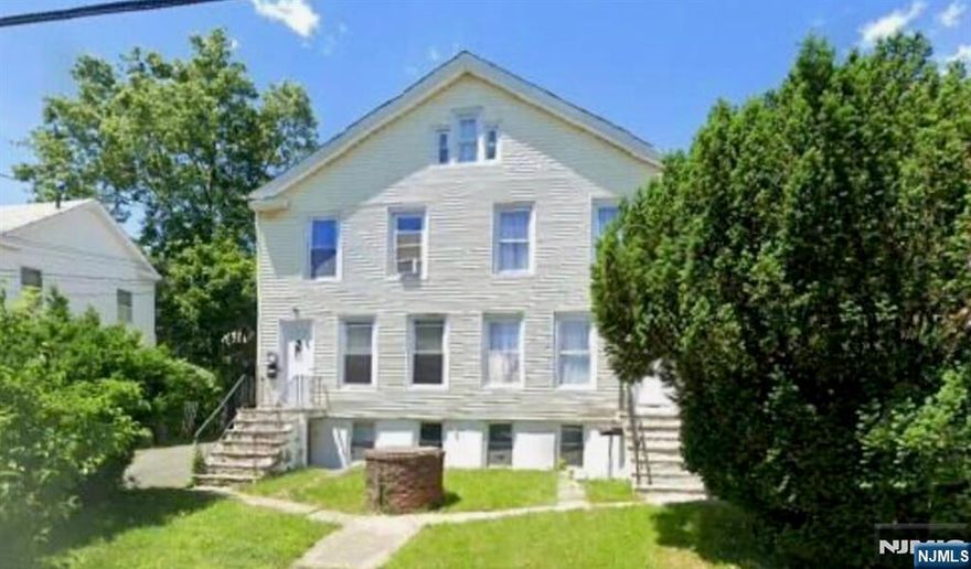 Investment Opportunity Knocks. Four Family in highly sought neighborhood in Bloomfield. So this is opportunity to live in One Unit and Have your tenants contribute to your Mortgage. The perfect Investment opportunity for you, the next Owner.