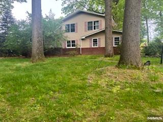 Rental Property at 992 Ridge Ct, New Milford, New Jersey - Bedrooms: 4 
Bathrooms: 4 
Rooms: 8  - $4,900 MO.