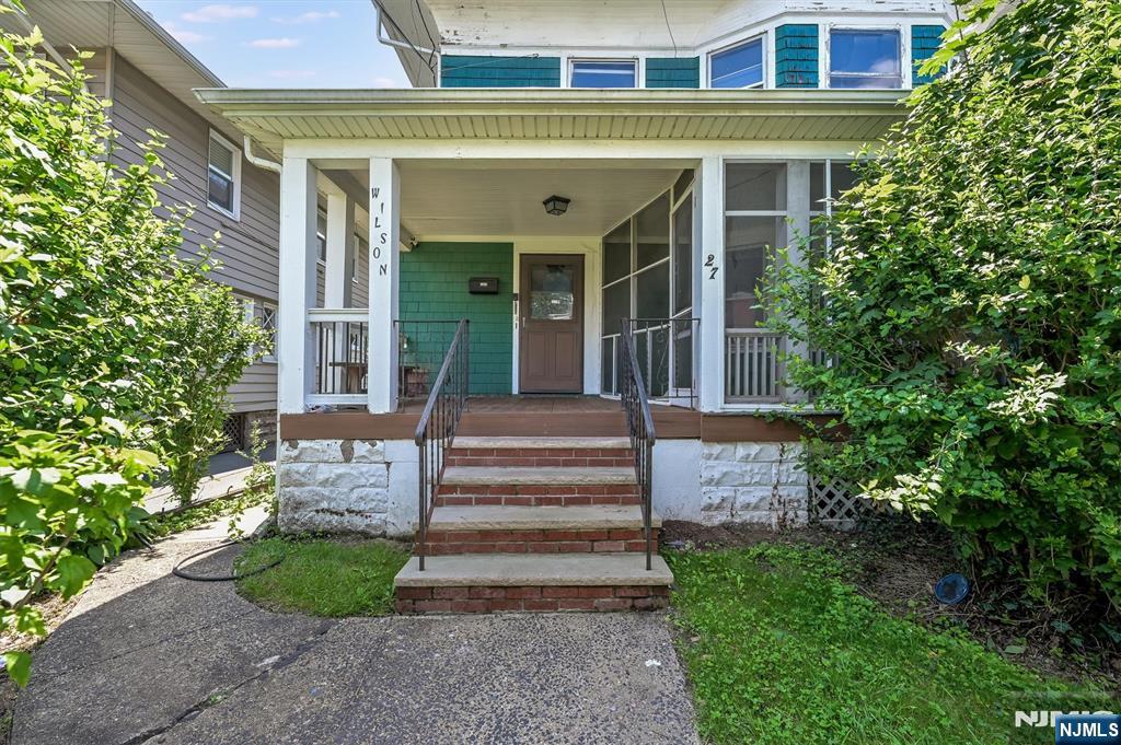 27 Willow Street