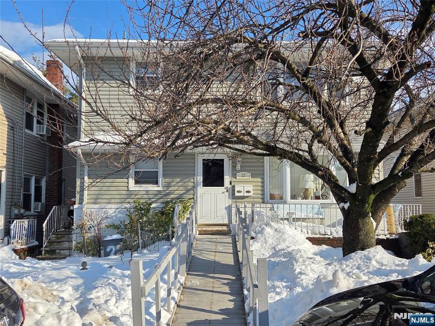 LARGE TWO FAMILY WITH GOOD SIZED ROOMS. BOTH FLOORS ARE THE SAME SIZE, BUT THERE ARE TWO BEDROOMS UPSTAIRS & THREE BEDROOMS DOWNSTAIRS. SECOND FLOOR IS VACANT. HOME NEEDS UPDATING. CLOSE TO MAIN ST. LODI FOR BUSES. HOUSE IS NEAR THE RIVER & IS IN A FLOOD ZONE. PICTURES ARE FROM THE 2ND FLOOR ONLY.