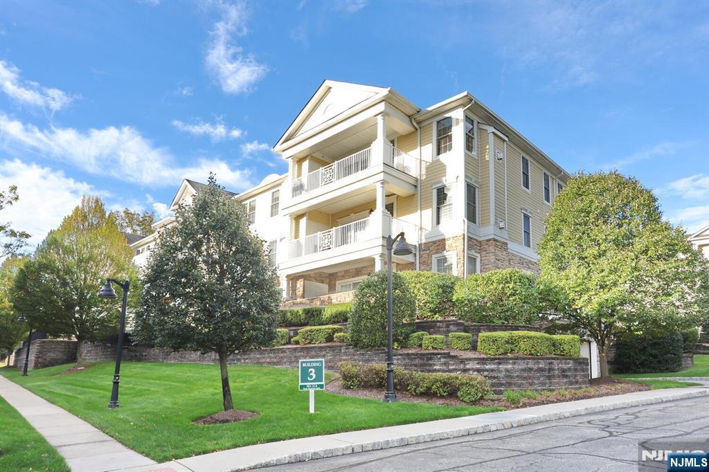 301 Four Seasons Lane
