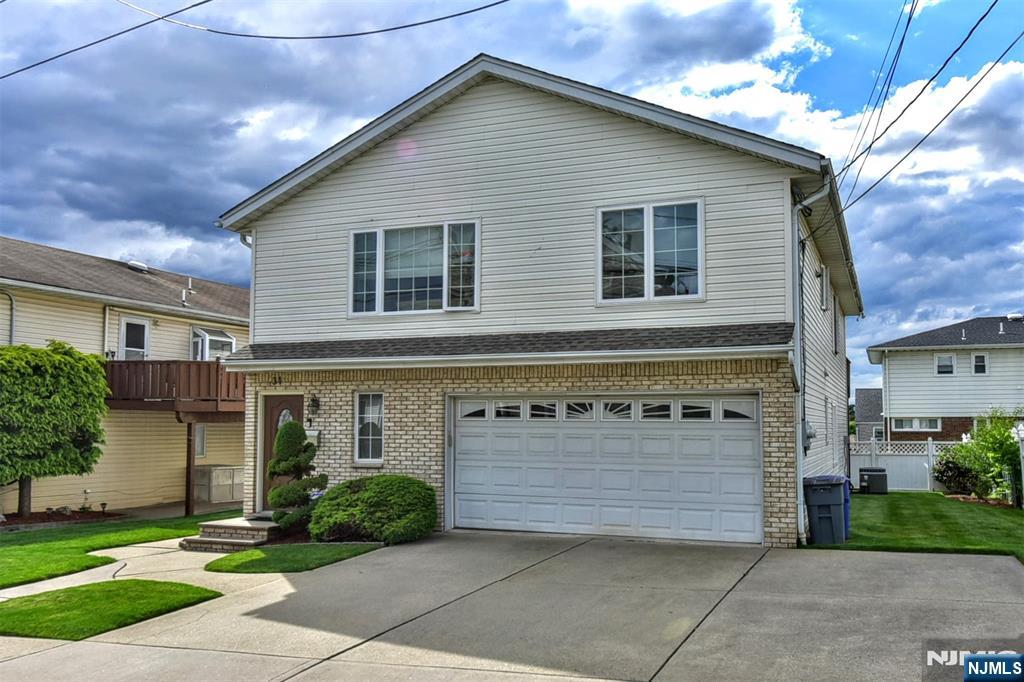31 Leo Place