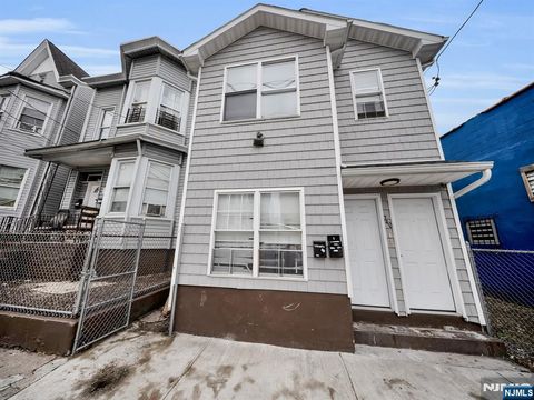 Photo of 740 E 18th Street, Paterson, NJ 07501 (MLS # 25022164) Photo of 740 E 18th Street, Paterson, NJ 07501 (MLS # 25022164)
