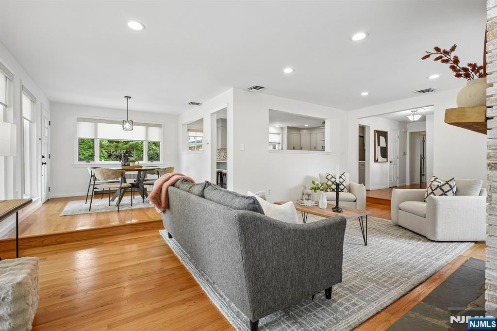 15 Lessing Road