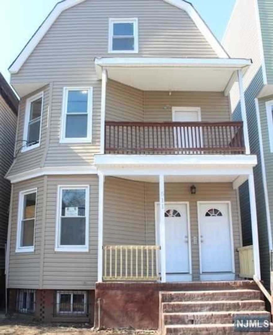 Showings start March 19, 2022. 24 Hour Notice.