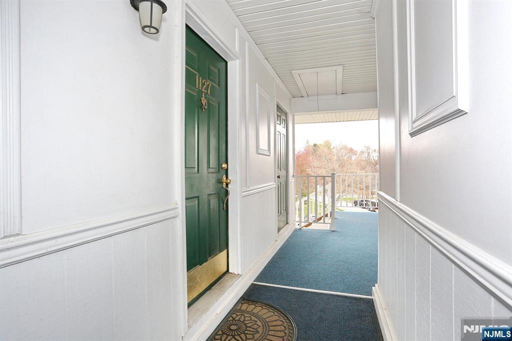1127 Sycamore Lane 1127