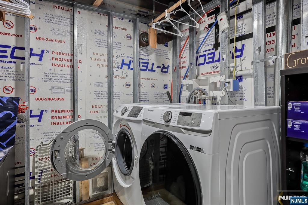 Ramsey, New Jersey 07446, United States, 3 Bedrooms Bedrooms, ,2 BathroomsBathrooms,Residential,Active,228055