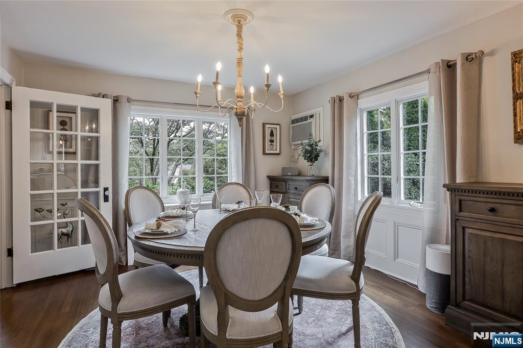 Ramsey, New Jersey 07446, United States, 3 Bedrooms Bedrooms, ,2 BathroomsBathrooms,Residential,Active,228055