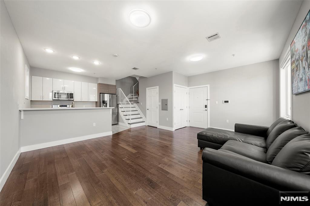 1432 46th Street