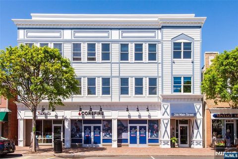 Photo of 246 Main ST #402, Chatham Borough, NJ 07928 (MLS # 26019694)