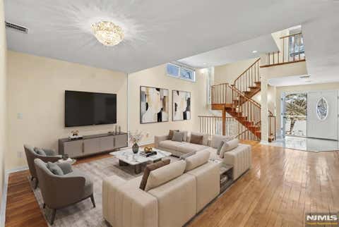 Photo of 376 Kenwood St #9, Englewood, NJ 07631 (MLS # 26019698)
