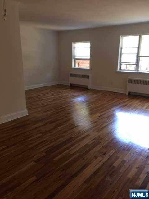 280-320 Oak Street 314 C