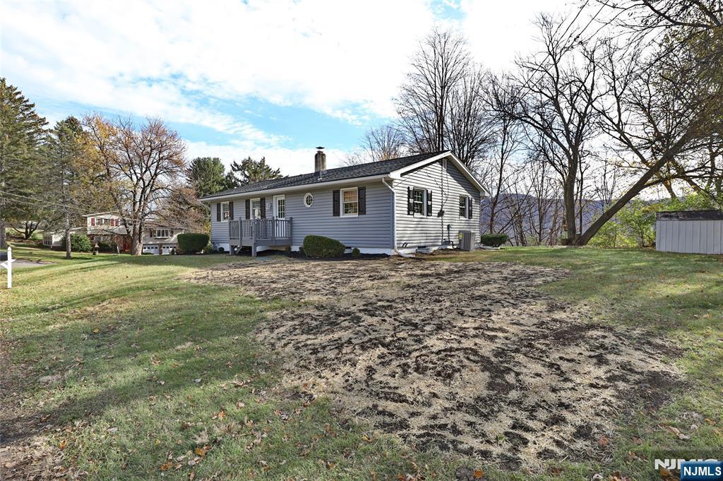 6 Van Buren Avenue