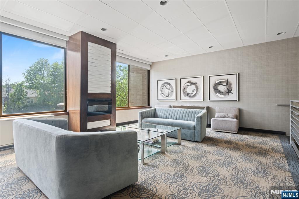9060 Palisade Avenue 1001