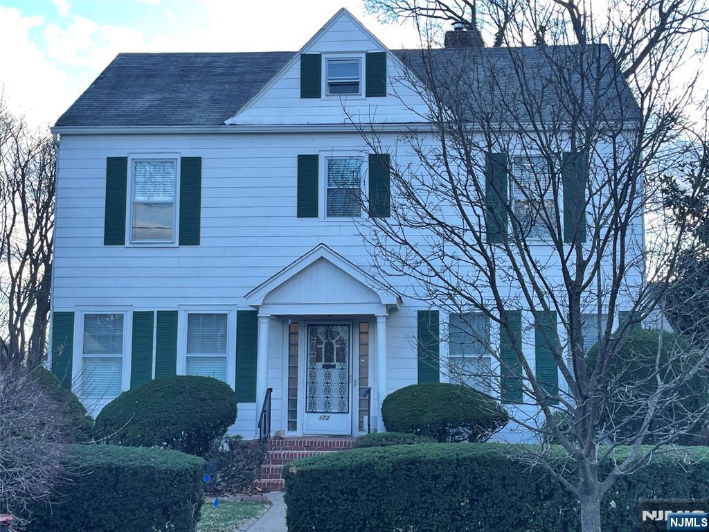 Rental Property at 172 Palisade Ave 2, Englewood, New Jersey - Bedrooms: 2 
Bathrooms: 1 
Rooms: 6  - $2,900 MO.