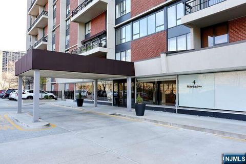 Photo of 4 Horizon Road #1210, Fort Lee, NJ 07024 (MLS # 26009601)