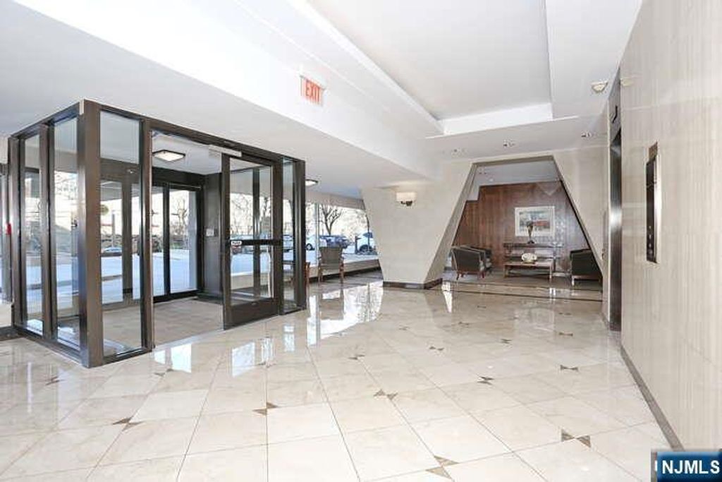 Photo of 4 Horizon Road #1210, Fort Lee, NJ 07024 (MLS # 26009601)