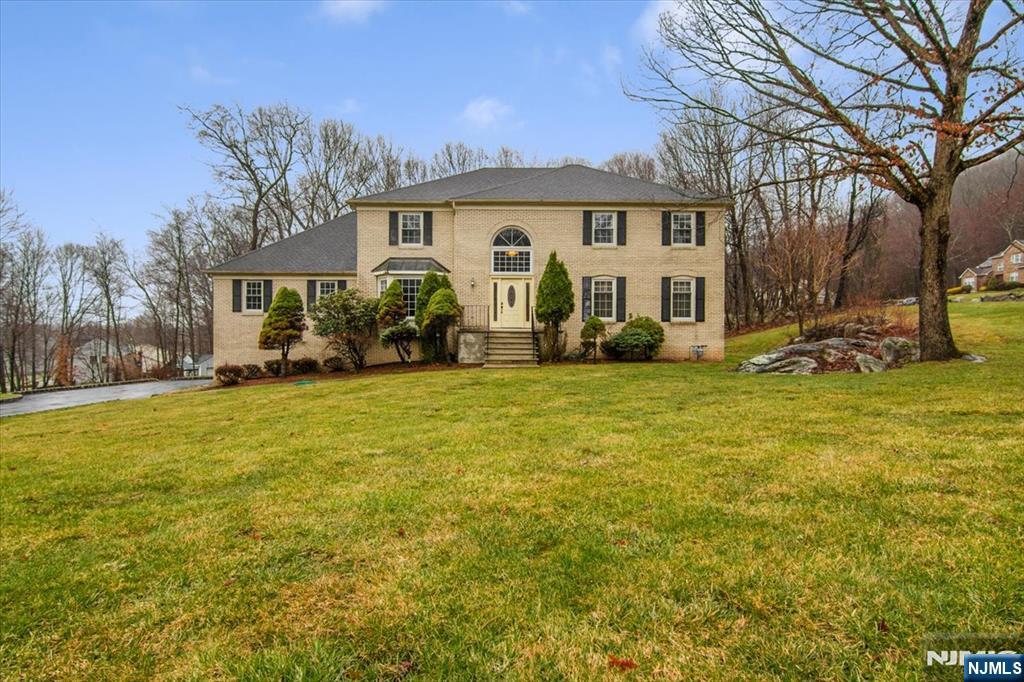 17 Pleasant Village Drive