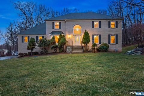 Photo of 17 Pleasant Village Drive, Roxbury Township, NJ 07876 (MLS # 26010940)