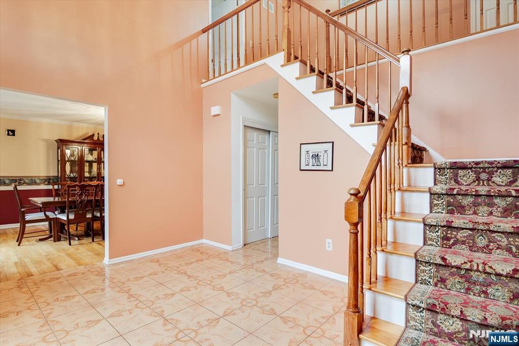 17 Pleasant Village Drive