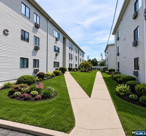 Photo of 250 Grant Avenue #C29 / 329, Lyndhurst, NJ 07071 (MLS # 26034428)