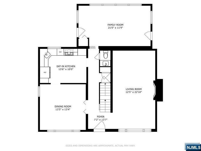 Main image without alt text