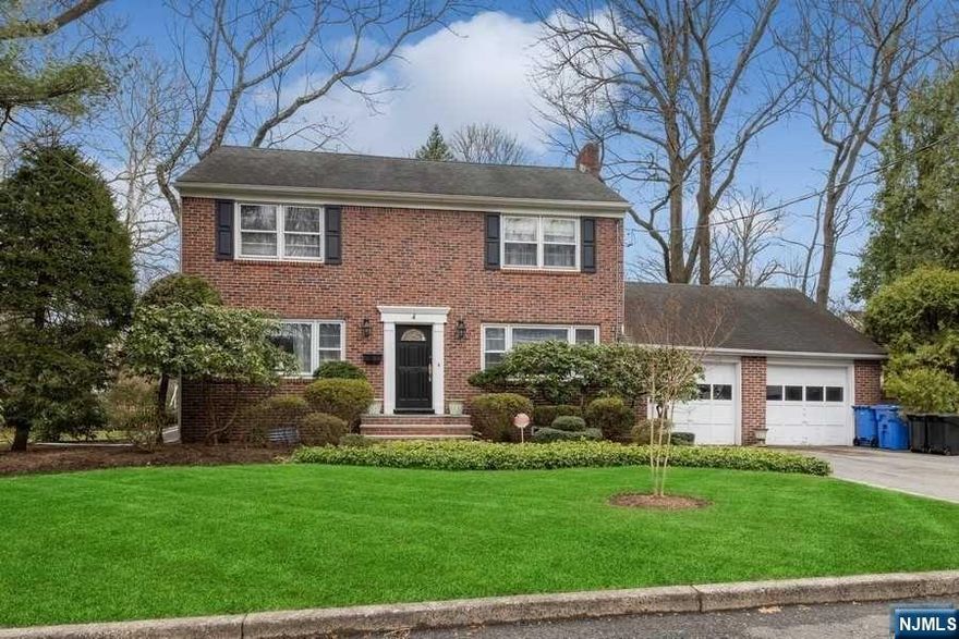 Have you ever painted a picture of your perfect suburban home? It's here at 4 Bradford Ct. This beautiful Tenafly house is situated on a private cul de sac only a 3 minute walk to NYC commuting. Enjoy the award winning schools, our amazing community spirit & barbecuing in your own backyard this summer when you call 4 Bradford home. This is an elegant colonial that conveys warmth - it will captivate your heart.