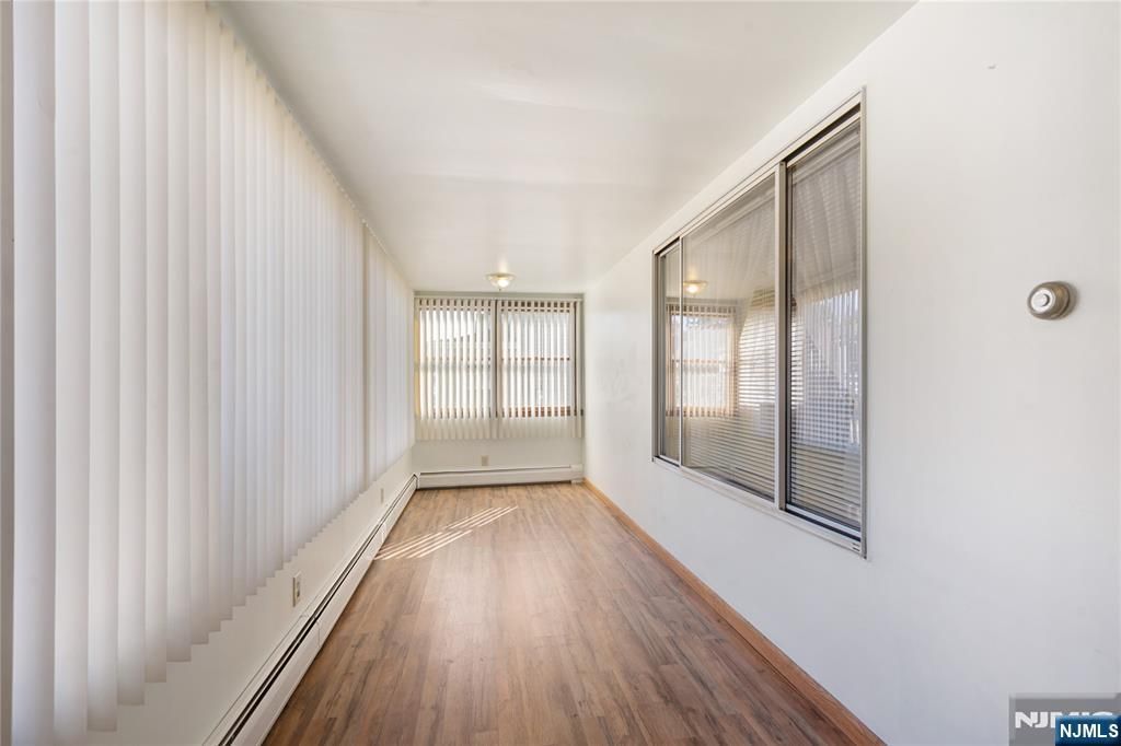 Photo of 29 Leary Avenue, Bloomingdale, NJ 07403 (MLS # 25044060)