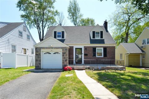 Photo of 26 Bennett Road, Teaneck, NJ 07666 (MLS # 26015958)