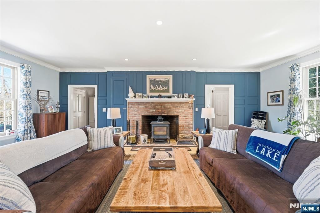 Photo of 173 Point Breeze Drive, West Milford, NJ 07421 (MLS # 26012133)