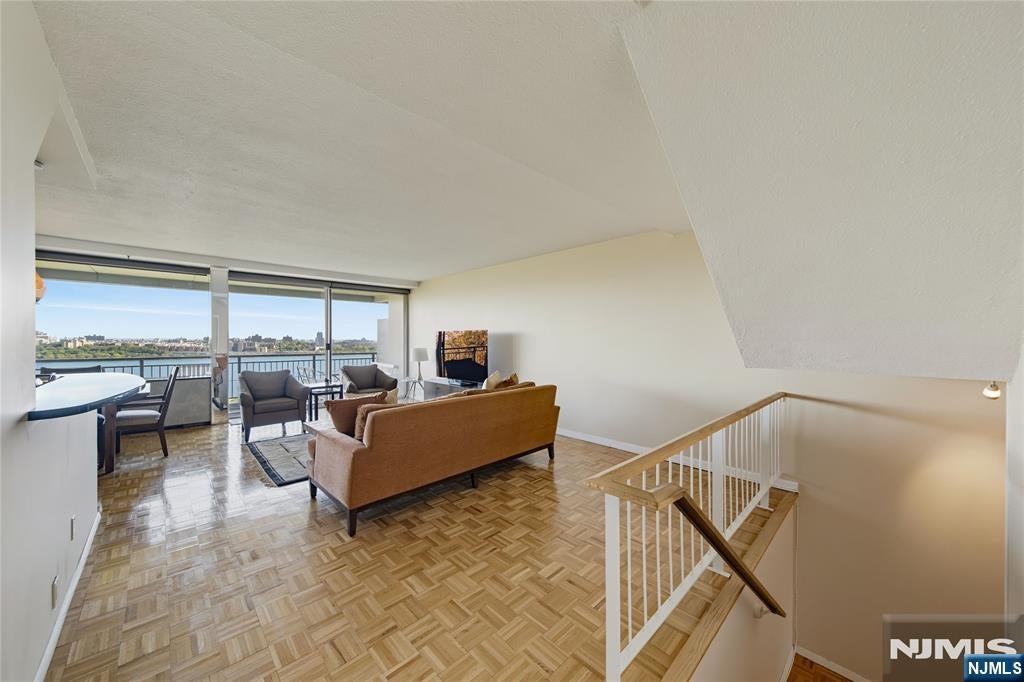4 Horizon Road 628