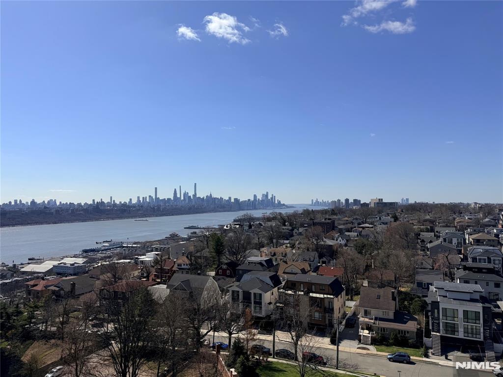 200 Winston Drive 1014