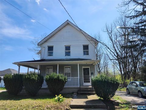 5 Locust Street Wanaque NJ 07420