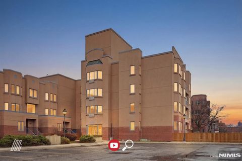 504 Nelson Court Edgewater NJ 07020