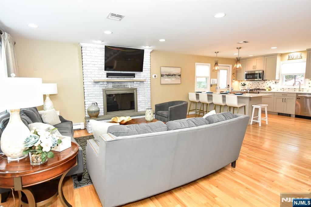 316 Colonial Boulevard