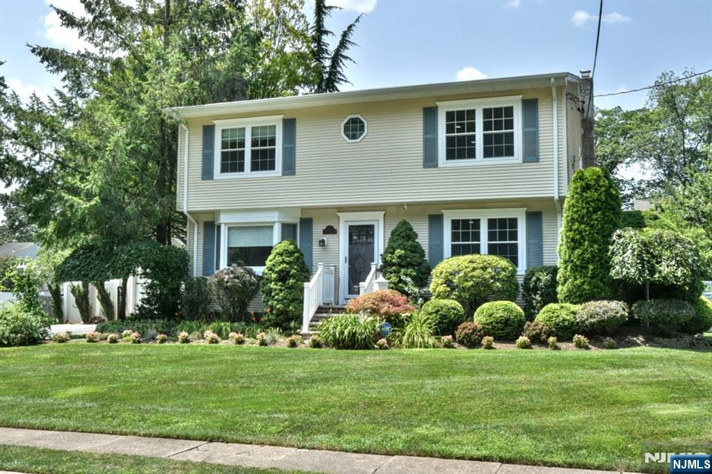 316 Colonial Boulevard