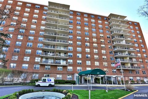 301 Beech Street 2F Hackensack NJ 07601