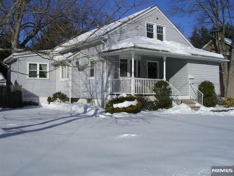 Photo of 28 E Liberty Ave, Hillsdale, NJ 07642 (MLS # 26003371)